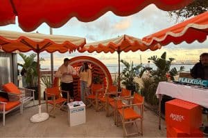 Terrassa tardeo FlaixBac amb presentador I Familia Nuri