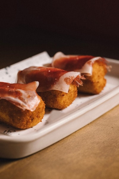 Reposicionament Bar Nuri croquetes pernil I Familia Nuri